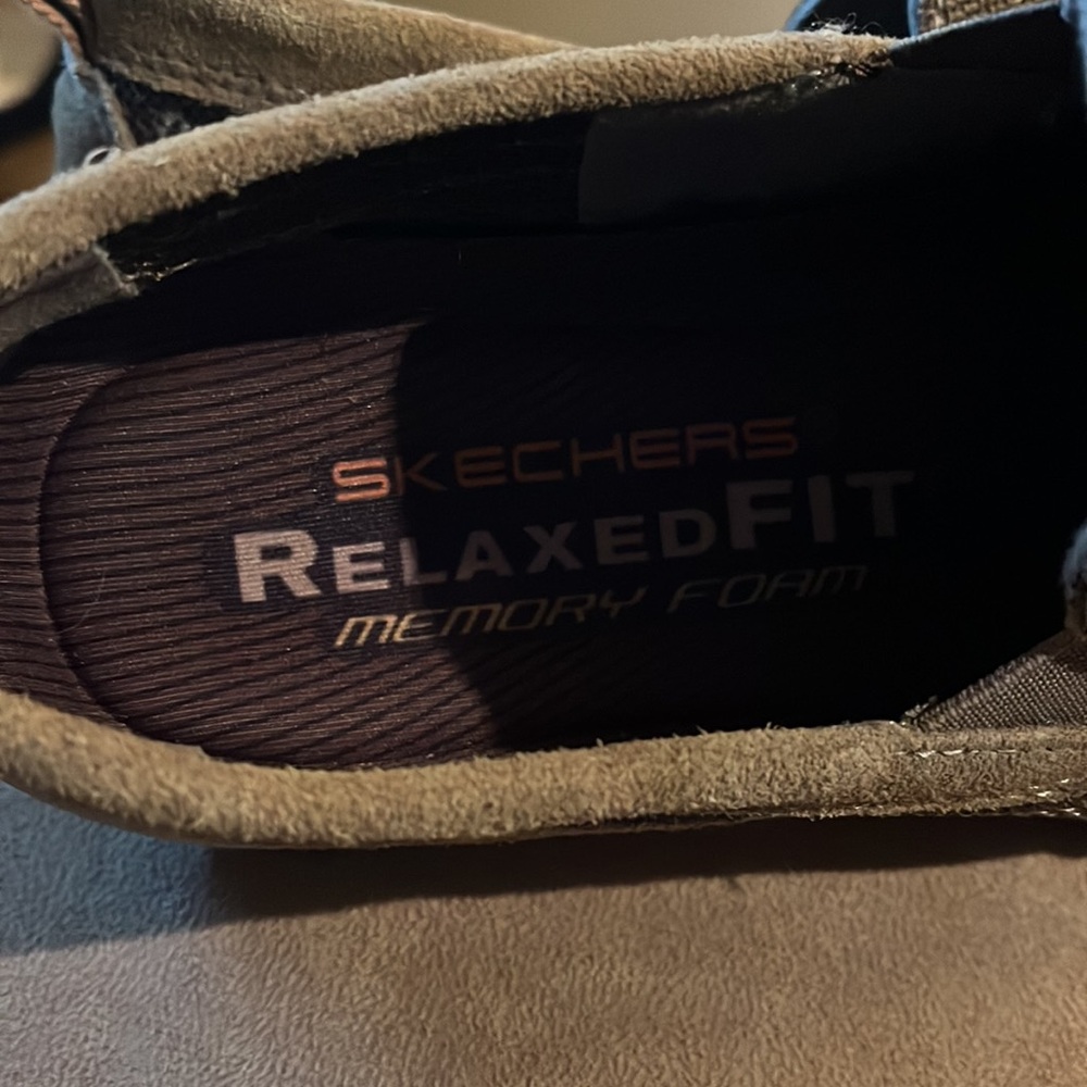 SKETCHERS Men’s Slip On Shoes - Picture 4 of 6